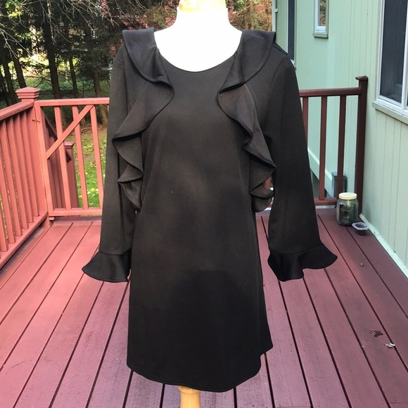 Sugarlips Dresses & Skirts - New! Sugar lips medium black ruffled dress.